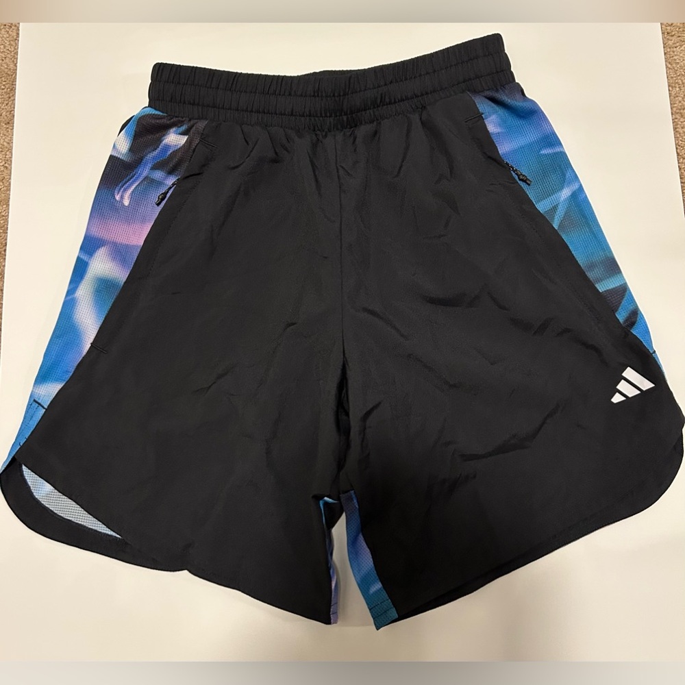 Adidas Men’s Shorts, XS 25” elastic waist, breathable, unlined